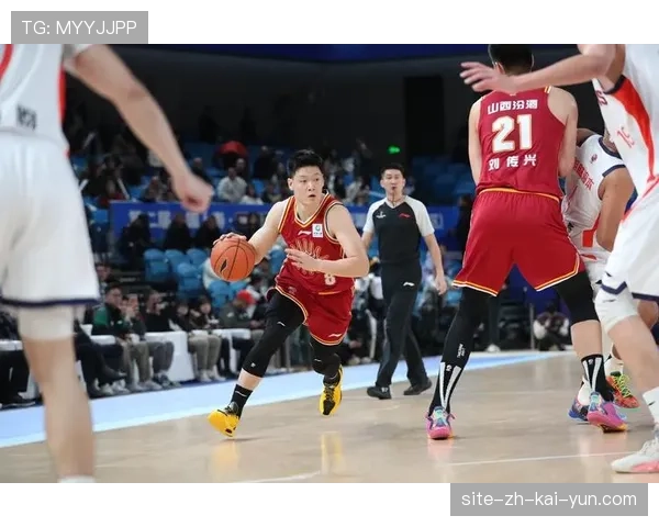 广州朗肽海本内线优势明显 徐昕10投9中效率惊人